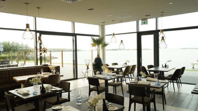 Fletcher Hotel-Restaurant Het Veerse Meer 阿讷默伊登 外观 照片