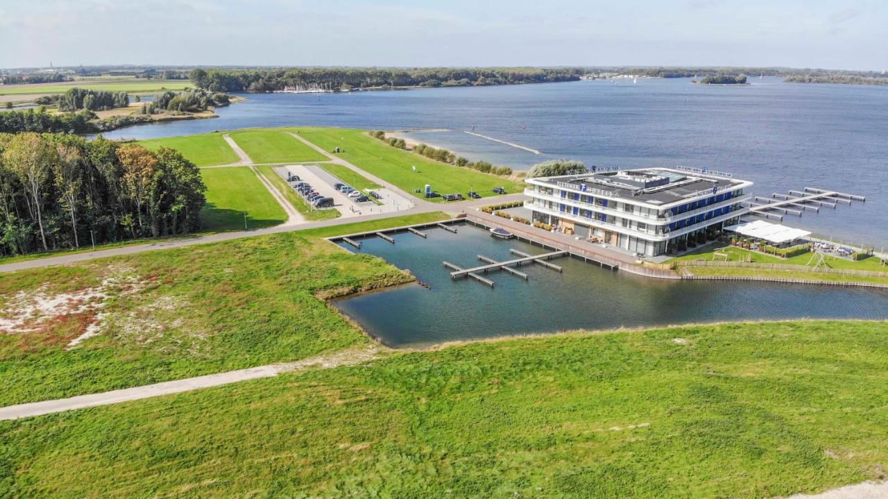 Fletcher Hotel-Restaurant Het Veerse Meer 阿讷默伊登 外观 照片